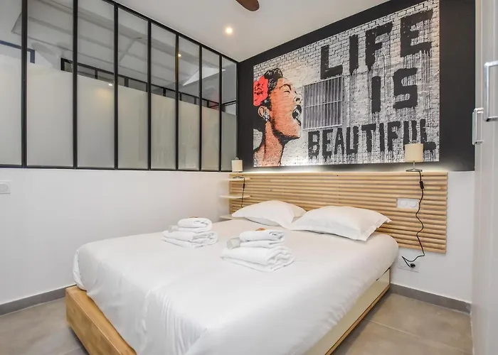 דירה Spacious - 4br-10p - Butte-aux-cailles